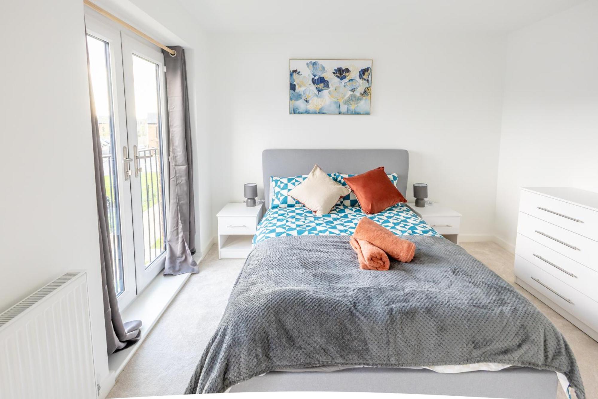 A Mordern Semi-detached House With 3 Bedroom Manchester